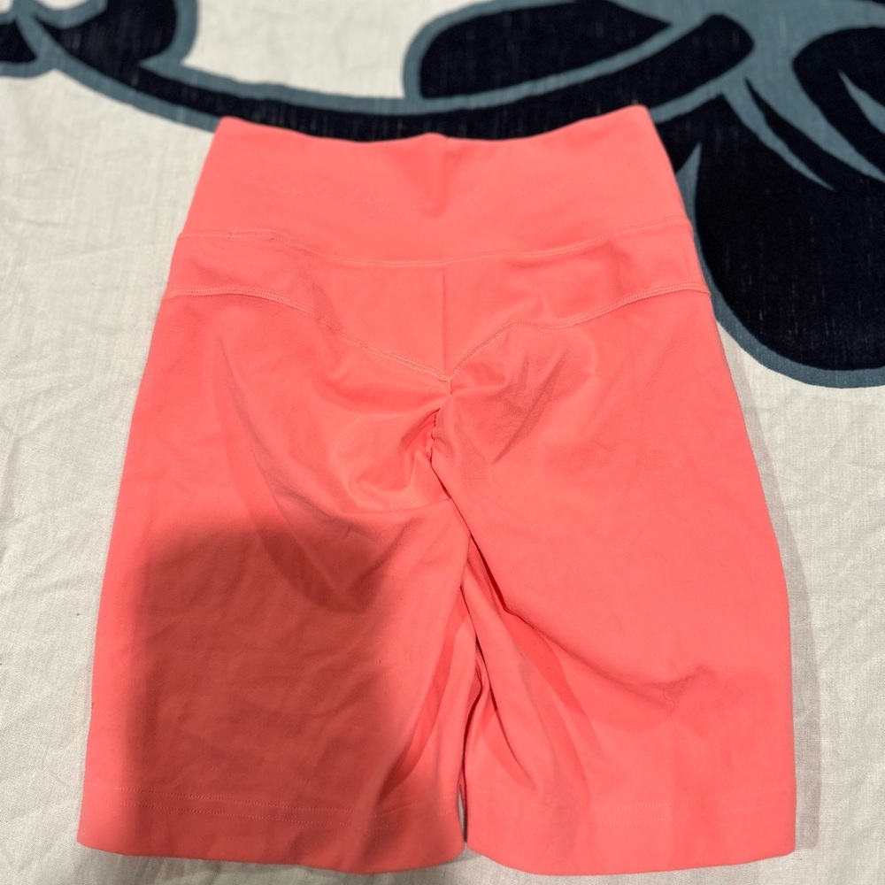Gymshark Whitney Simmons Ladies Booty Shorts Hot Pink Size Xtra Small 💗